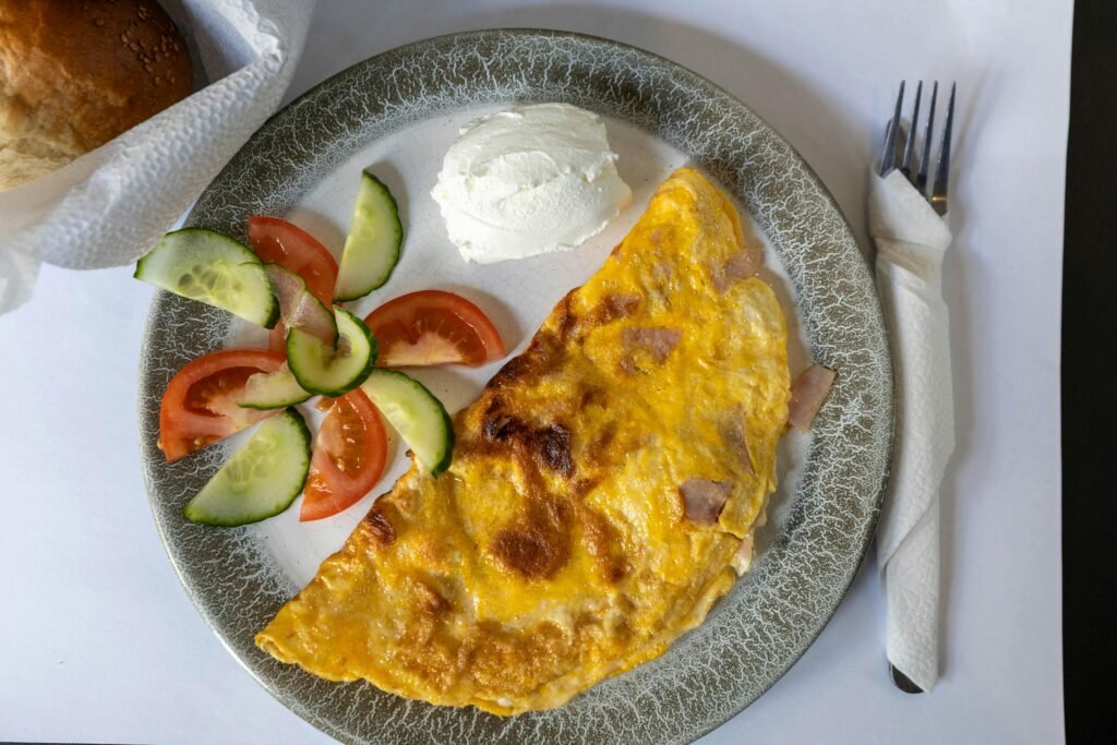 How to Stay Healthy While Eating Out